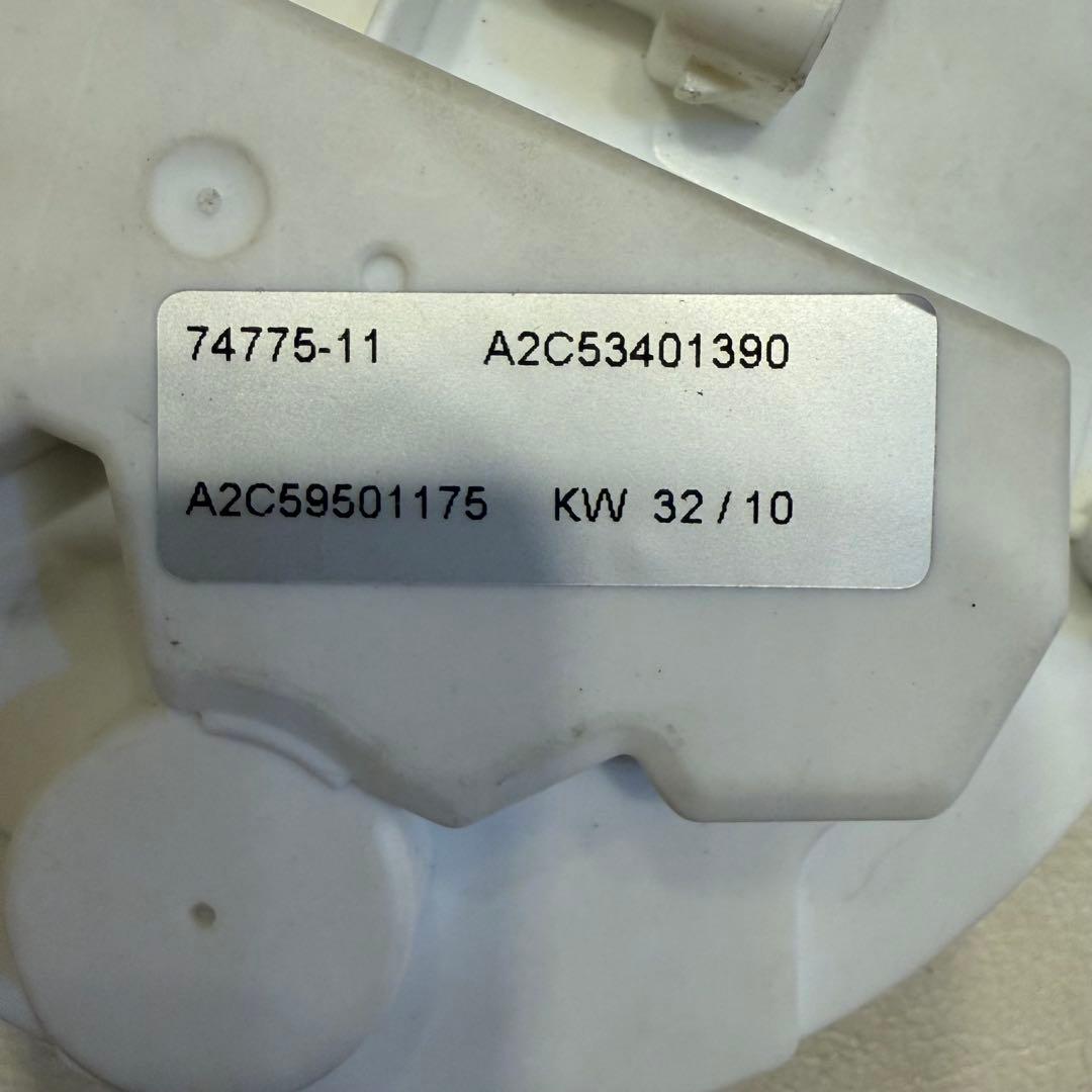 送料込み！美品！ハーレー　スピードメーター　74775−11