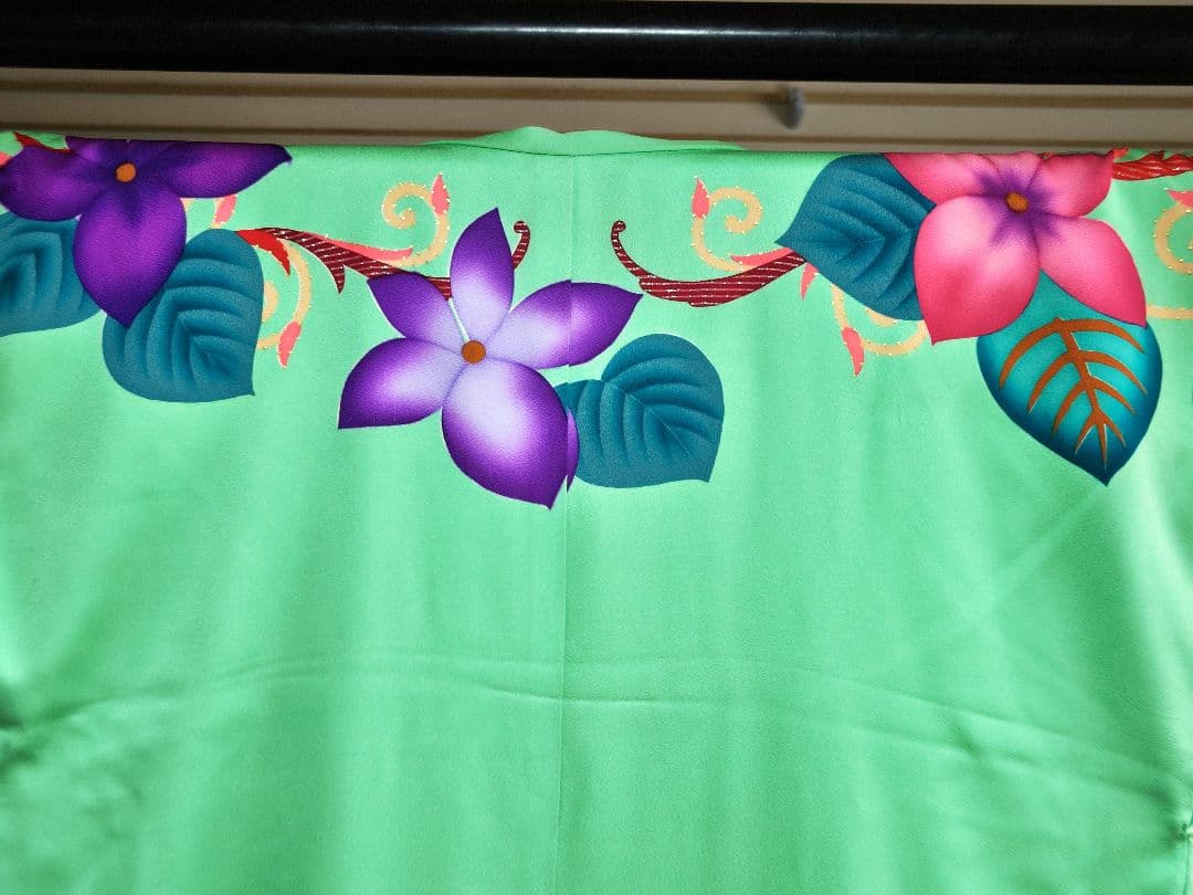 婚礼 花嫁用 大振袖 引き振袖　黄緑色系　結婚式