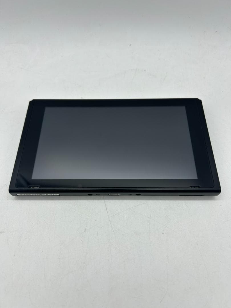 NintendoSwitch スイッチ　本体のみ　動作良好　2018年製1