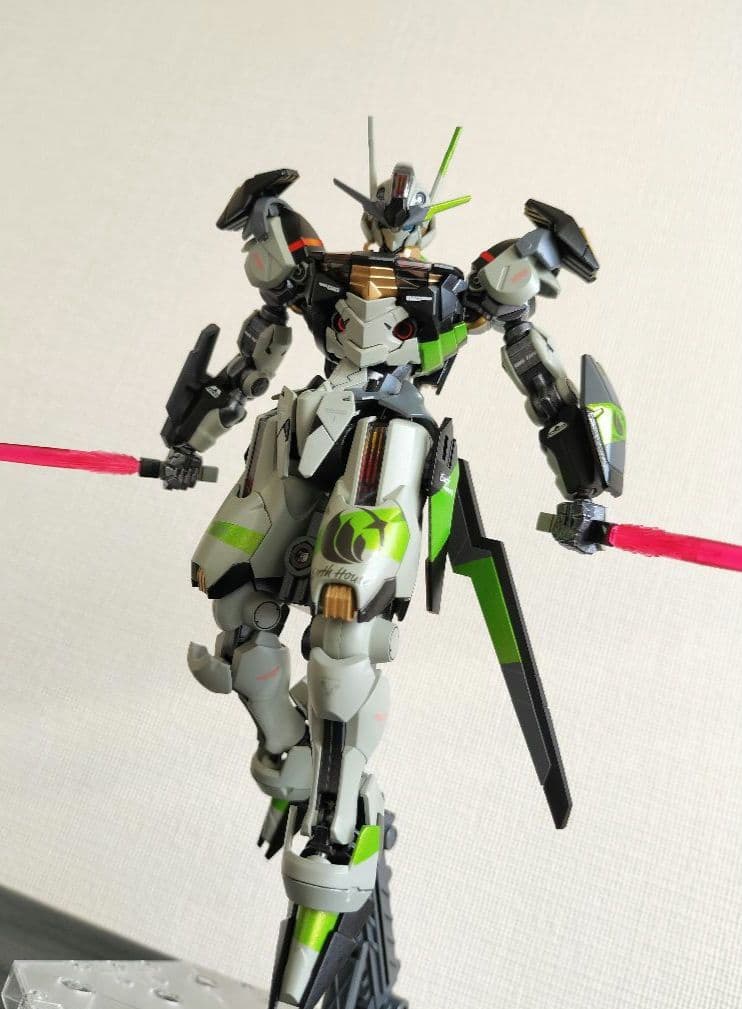 ガンダムエアリアル　オリジナル塗装完成品　水星の魔女　ガンプラ