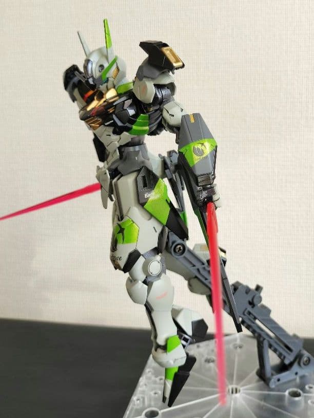 ガンダムエアリアル　オリジナル塗装完成品　水星の魔女　ガンプラ