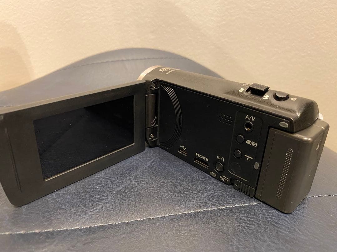 Panasonic HC-V360MS フルHDビデオカメラ、ケ－ス、三脚付き