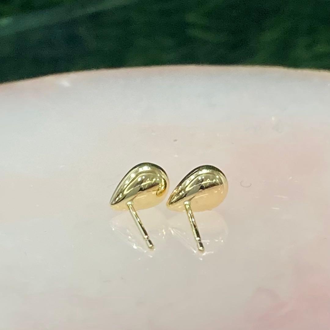 【新品未使用】K18 しずく型　地金ピアス