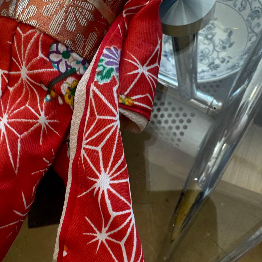 髪がのびる？　市松人形 赤い着物 陶器製