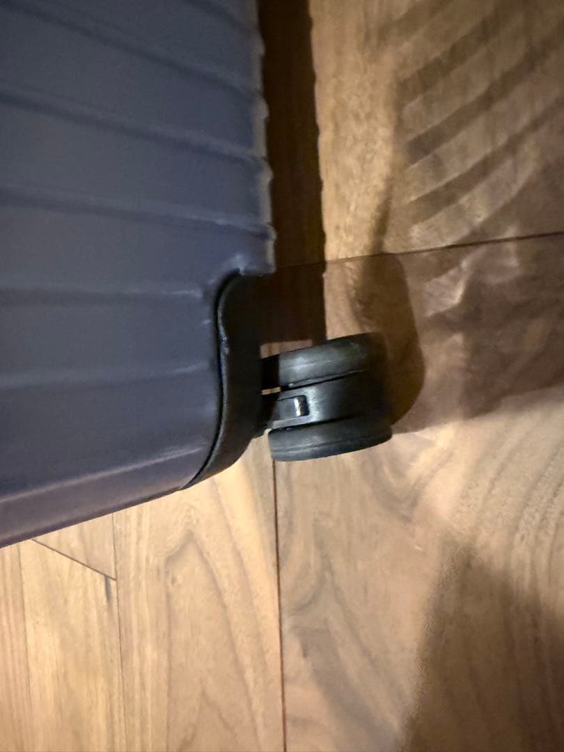 リモワ サルサエアー 80L アイスブルー 4輪