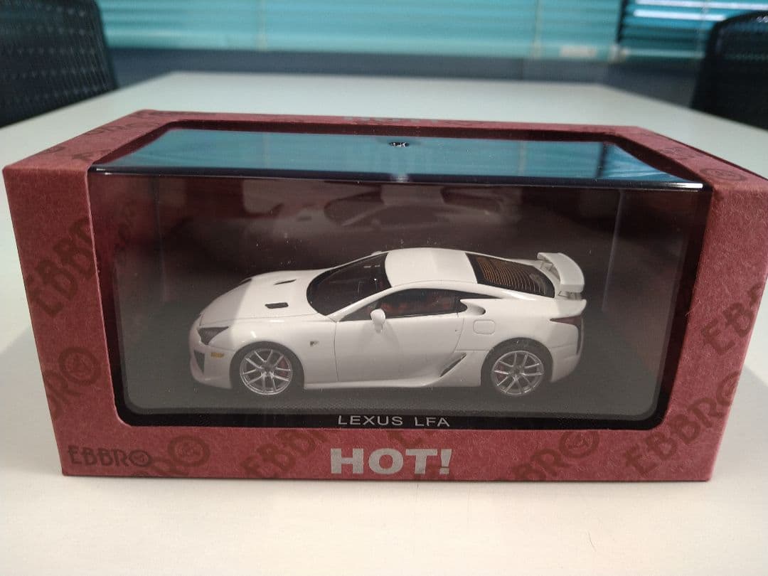 エブロ 1/43レクサス LFA レジン製