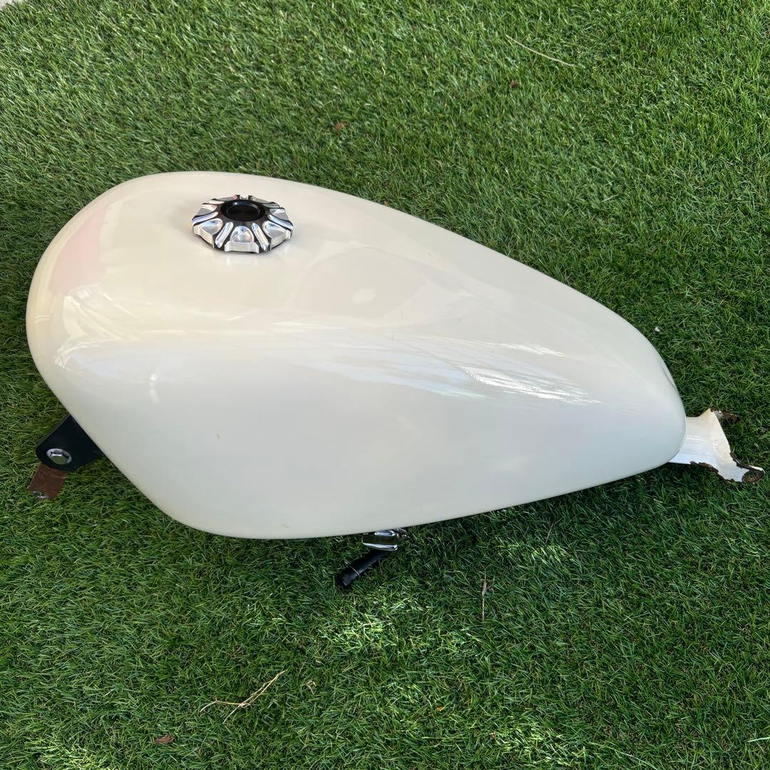 ⭐️ハーレー⭐️タンク　48? 約12L バルカンから取り外し