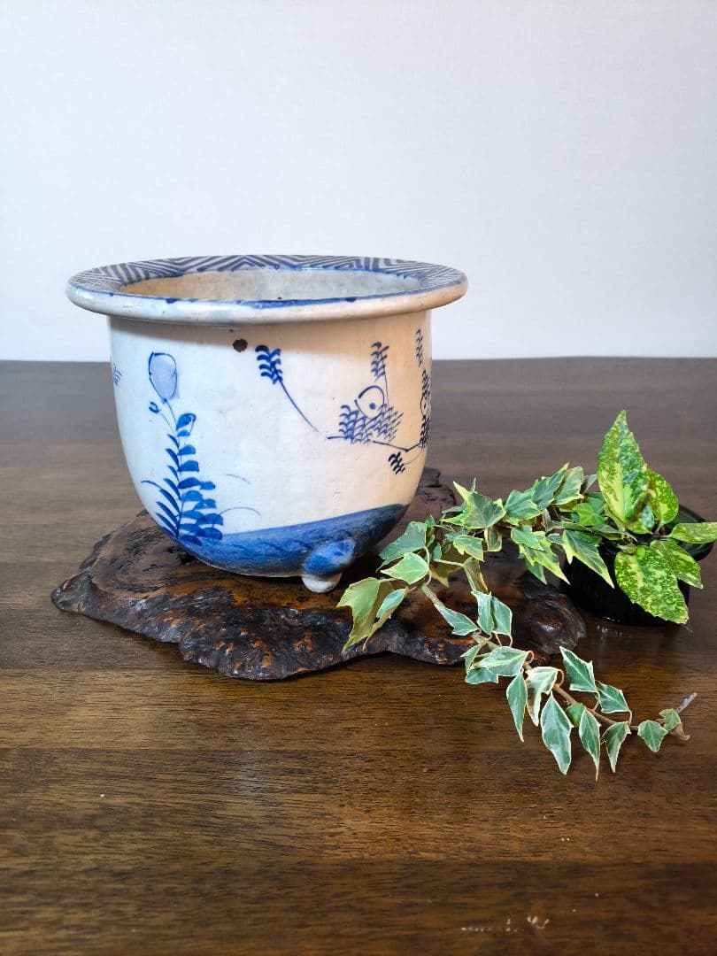 骨董　古伊万里　　明治時代　三足植木鉢　ジャンクガーデン
