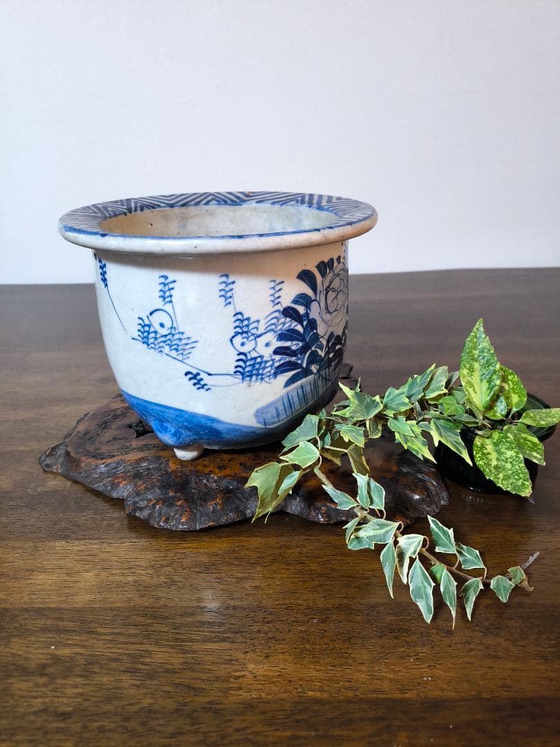 骨董　古伊万里　　明治時代　三足植木鉢　ジャンクガーデン