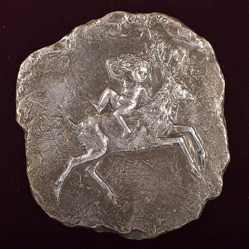 彫刻家　佐藤忠良作　銅板レリーフ　「翔」　額装　M　R8589