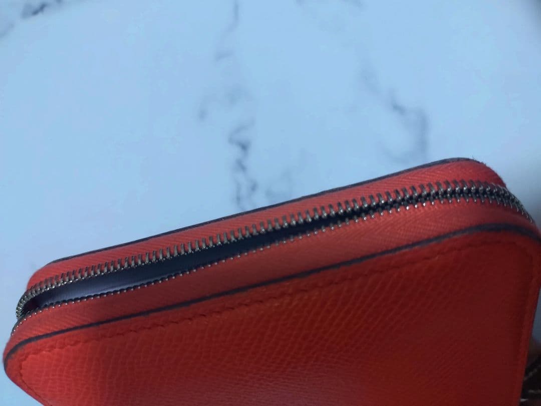 HERMES　シルクインコンパクト