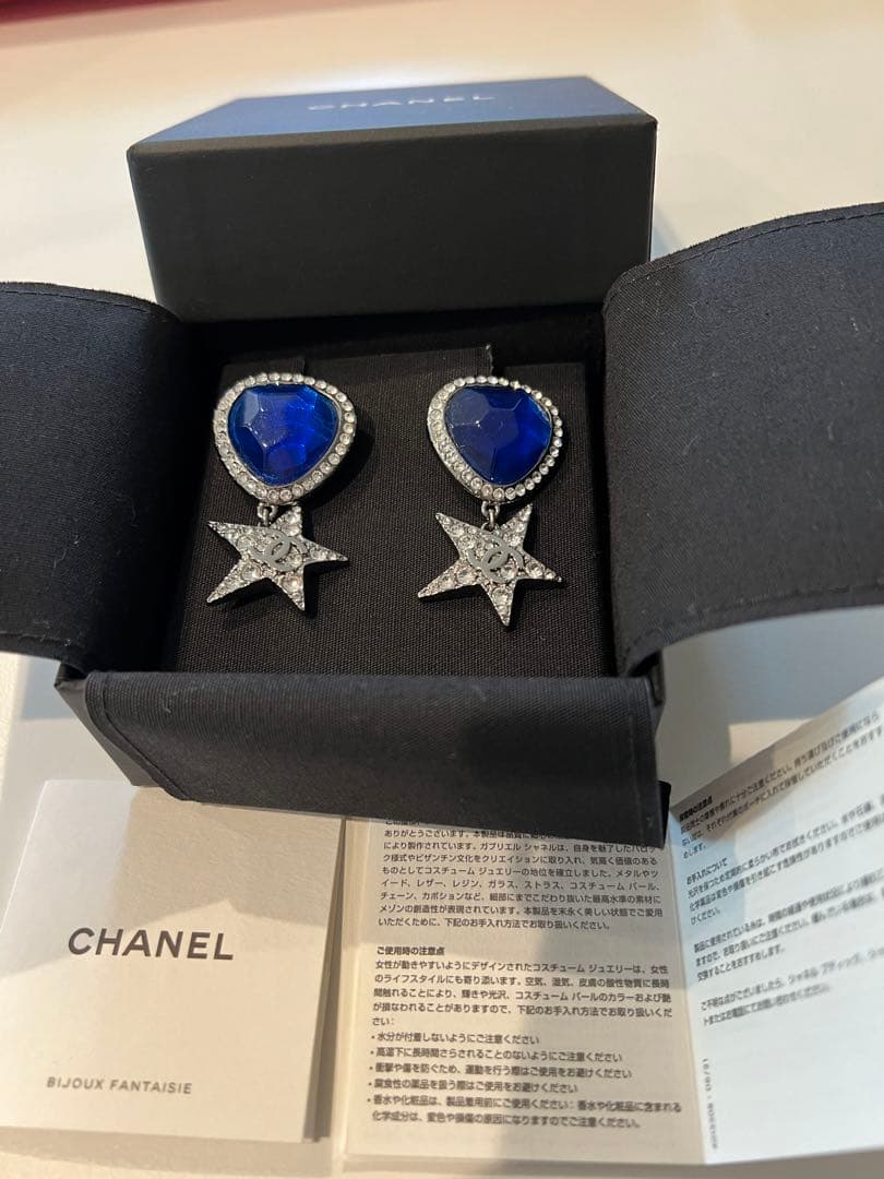 お値下げ✨CHANEL コメットピアス