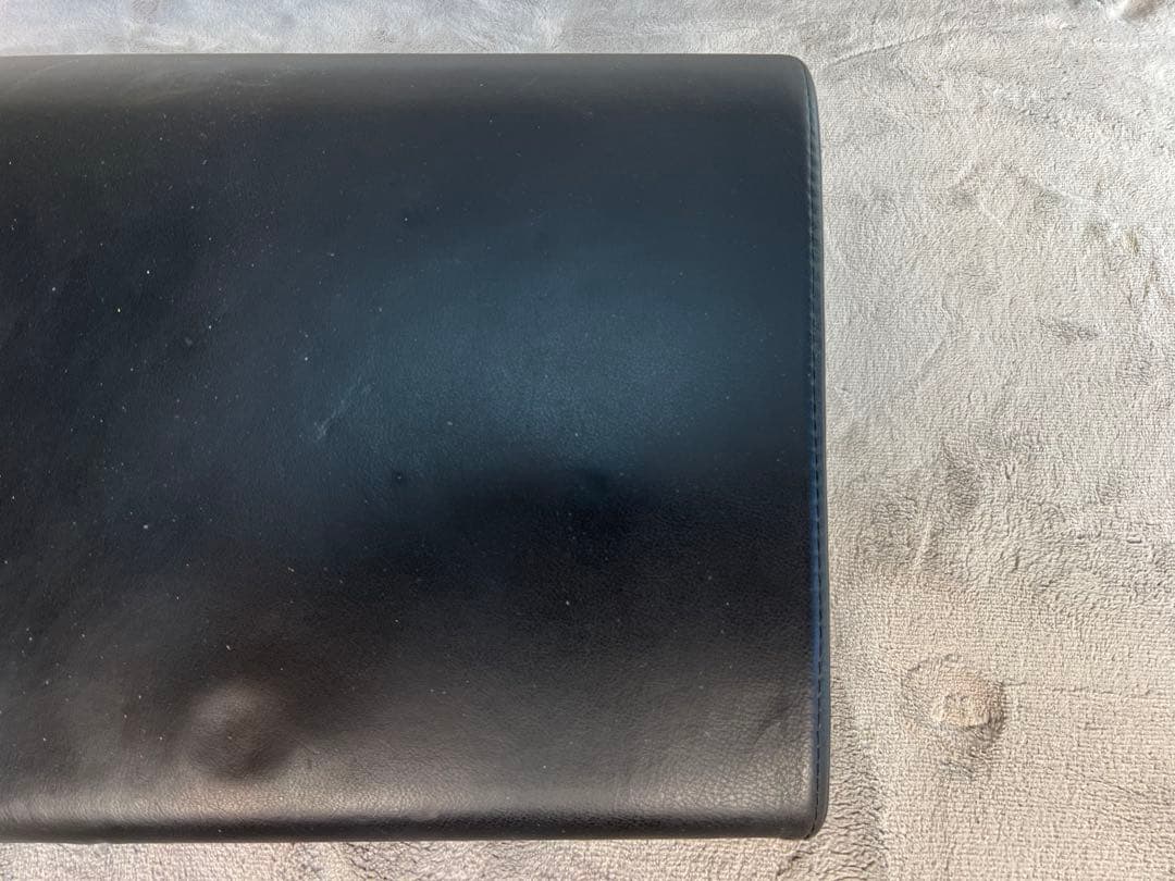 ハーマンミラー本革フットピロー