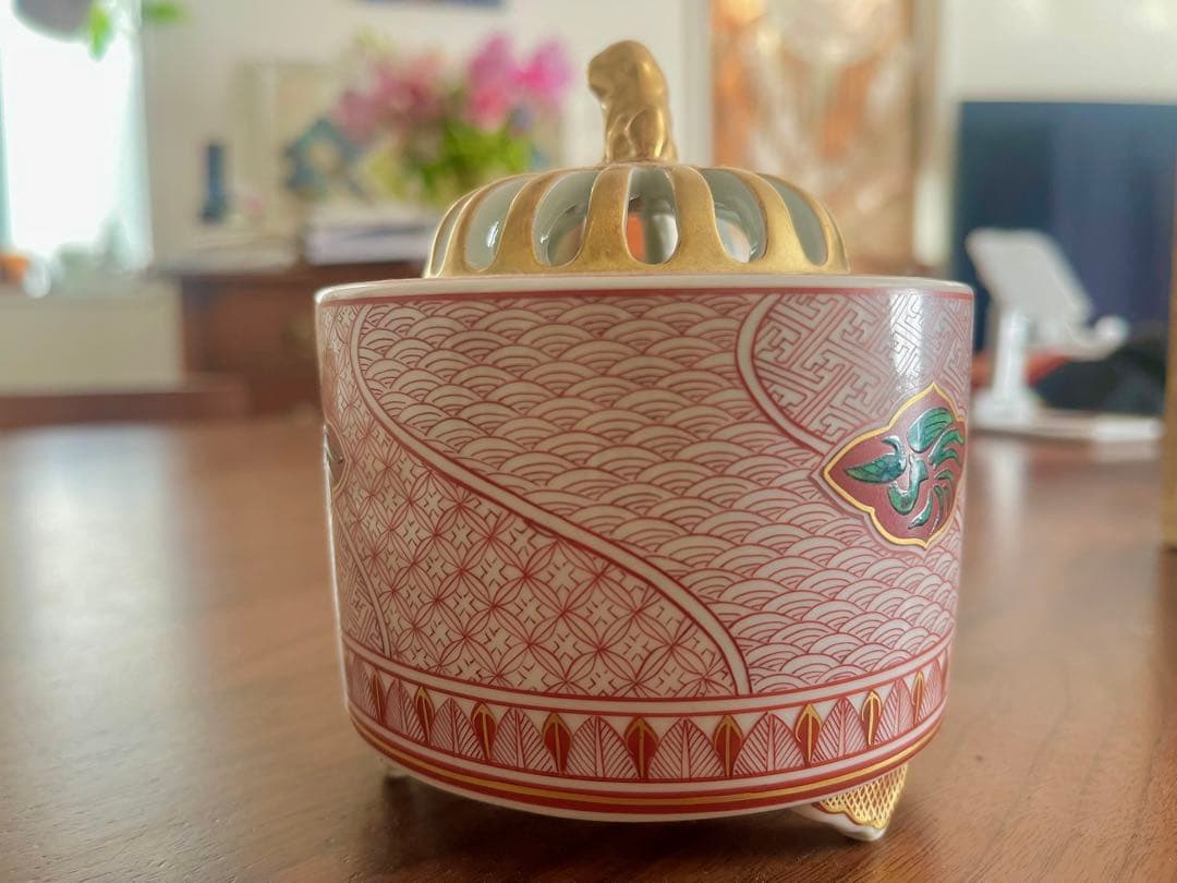 九谷焼　西野昭弘　昭月造　本金赤細書小紋　香炉　共箱