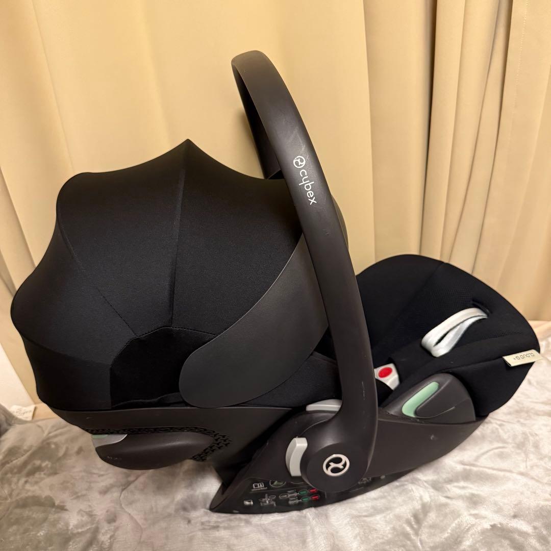 cybex Cloud G i-Size チャイルドシート ブラック アダプタ付