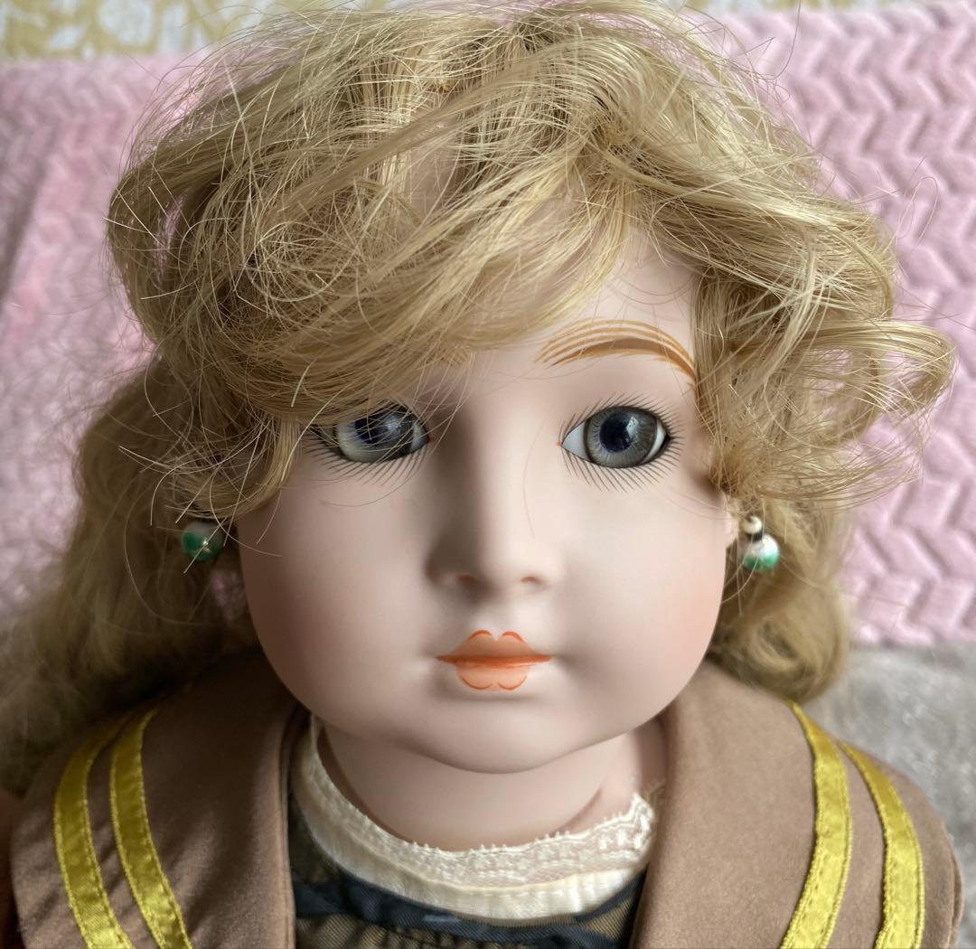 ビスクドール アンティーク風　刻印あり