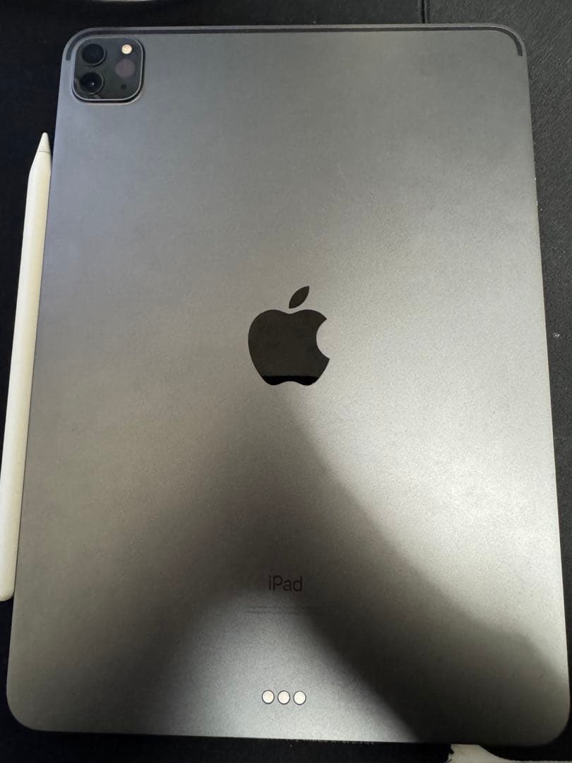 iPad pro 11インチ 第2 Magic Keyboard pen 付