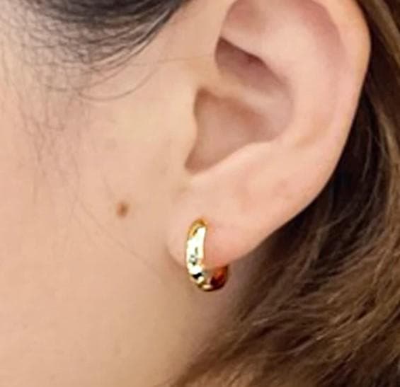 18金【4×15mm 甲丸フープピアス 】イエローゴールド ペア 日本製 新品！