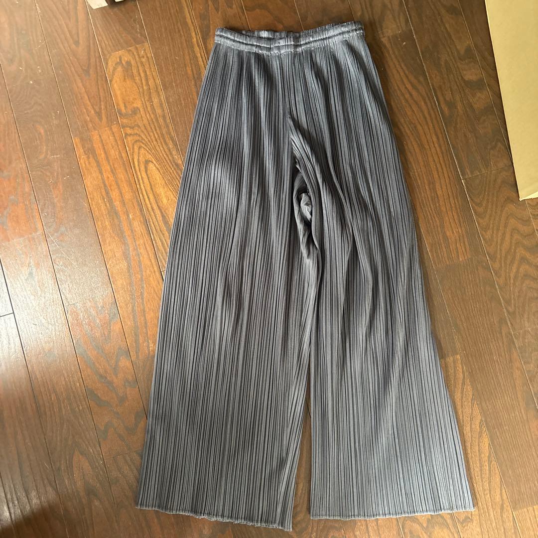 pleats pleats グレー　サイズ2