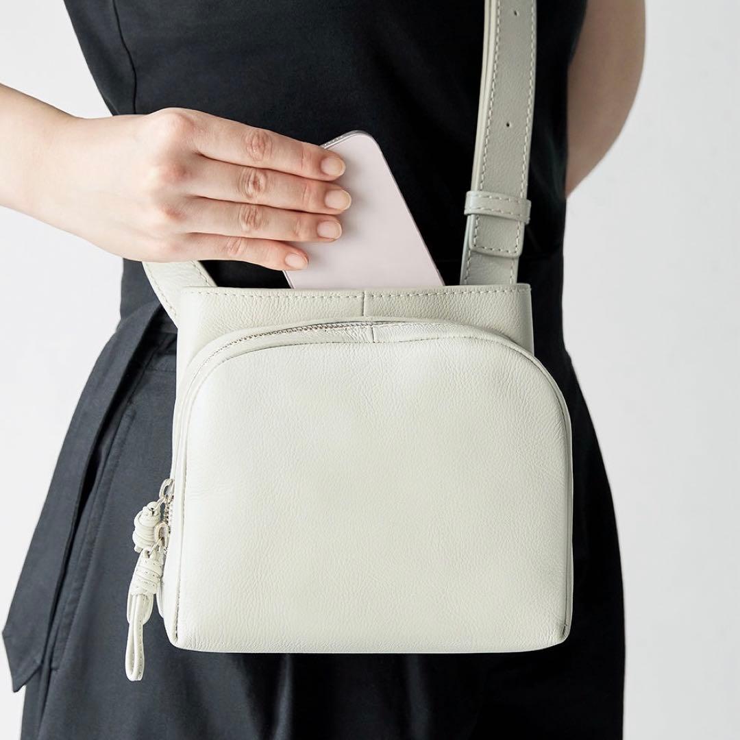 極美品✨【現行品】マザーハウス SORA M 2way ショルダー ホワイト