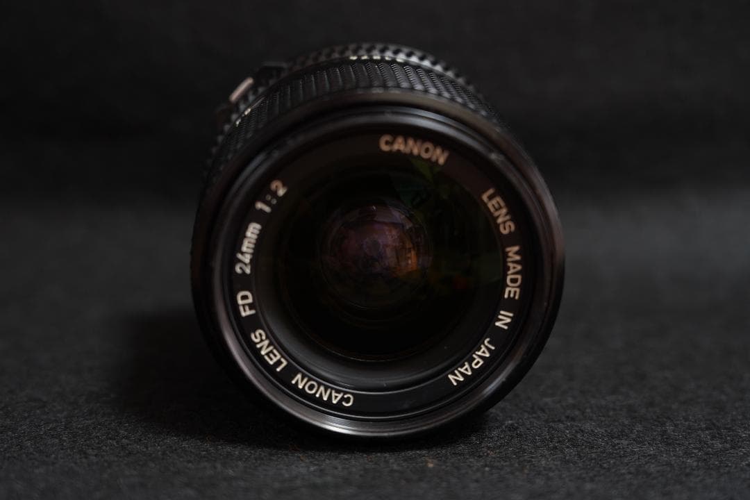 オールドレンズ CANON FD 24mm 1:2