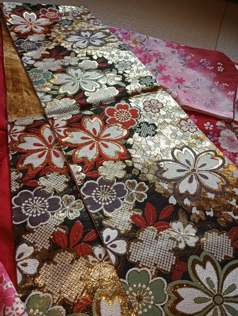 振袖フルセット　現代　華やか　やや小柄　正絹　金駒刺繍　赤　裄66