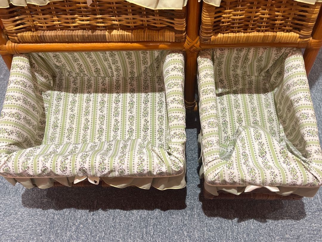 【新品】ラタン　４段ラック　ランドリー　キャスター付　籐家具　レトロ家具