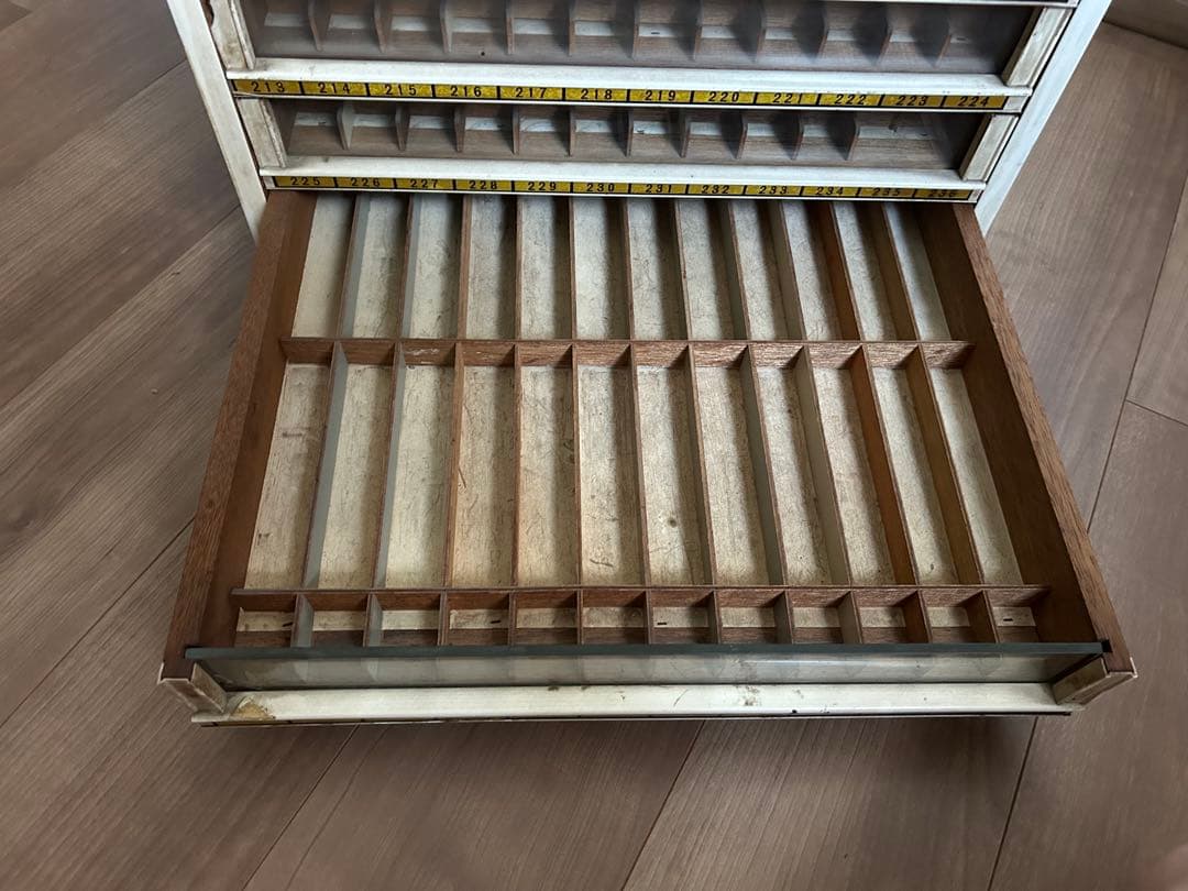 糸ケース　什器　糸　未使用　ダルマミシン　収納棚 引出し　レトロ 陳列棚