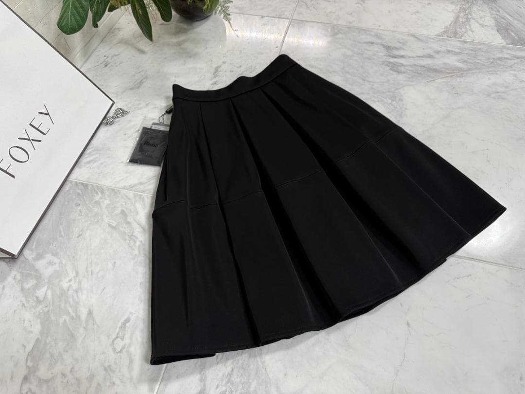 未使用★Rene ルネ ボックスタックスカート 34 ブラック