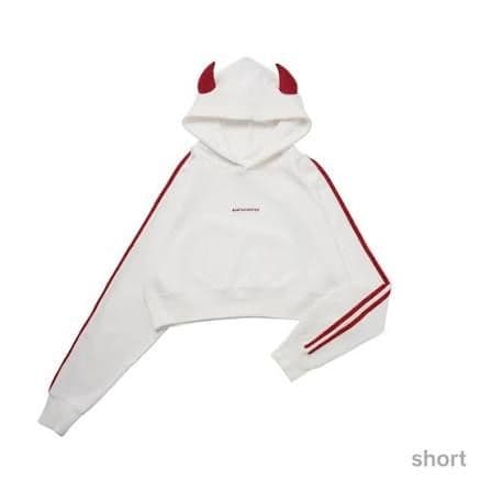 BABYMONSTER　モンスターフーディー　WHITE Short