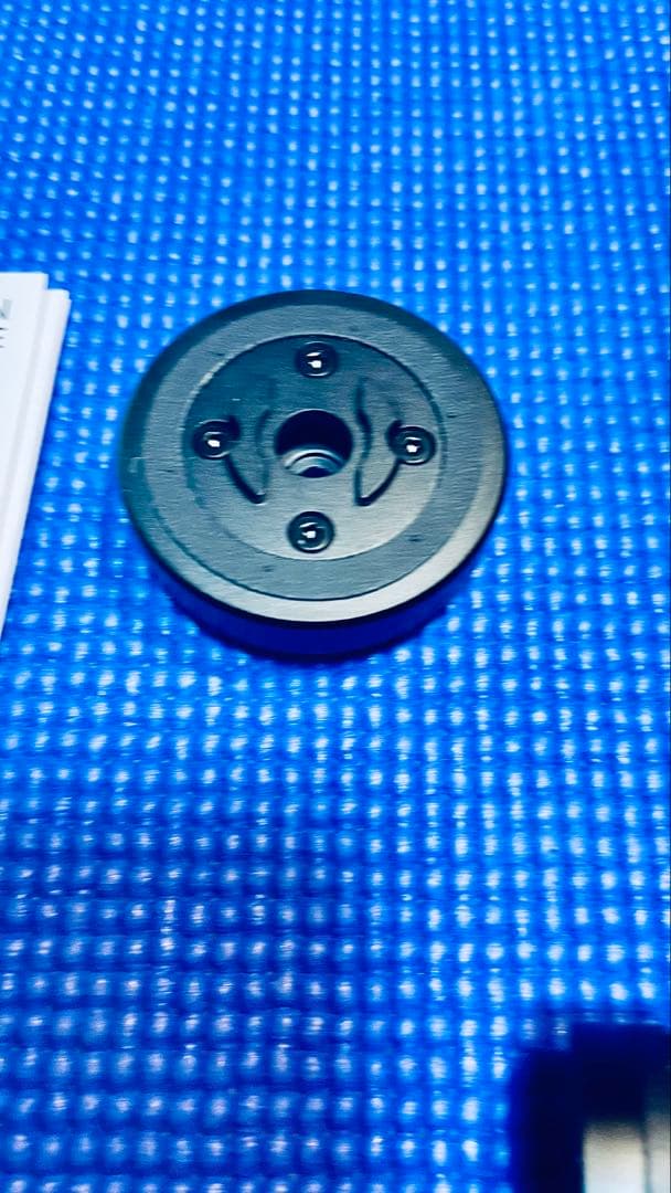 SPコネクトの正規品のスマホマウントと衝撃吸収アダプター