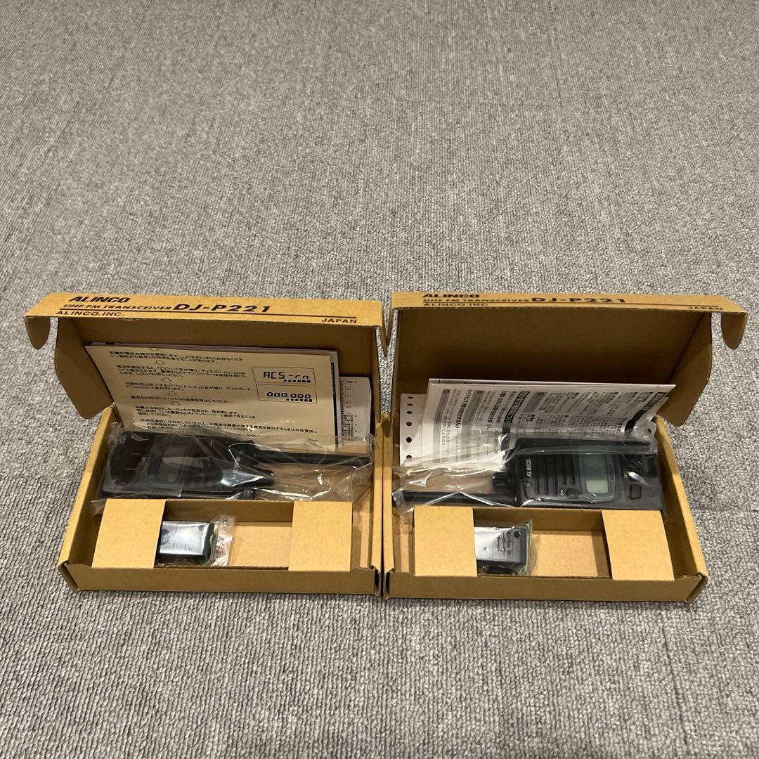 【新品未使用】トランシーバー【2点セット】 イヤホン付クリップマイクロホン付