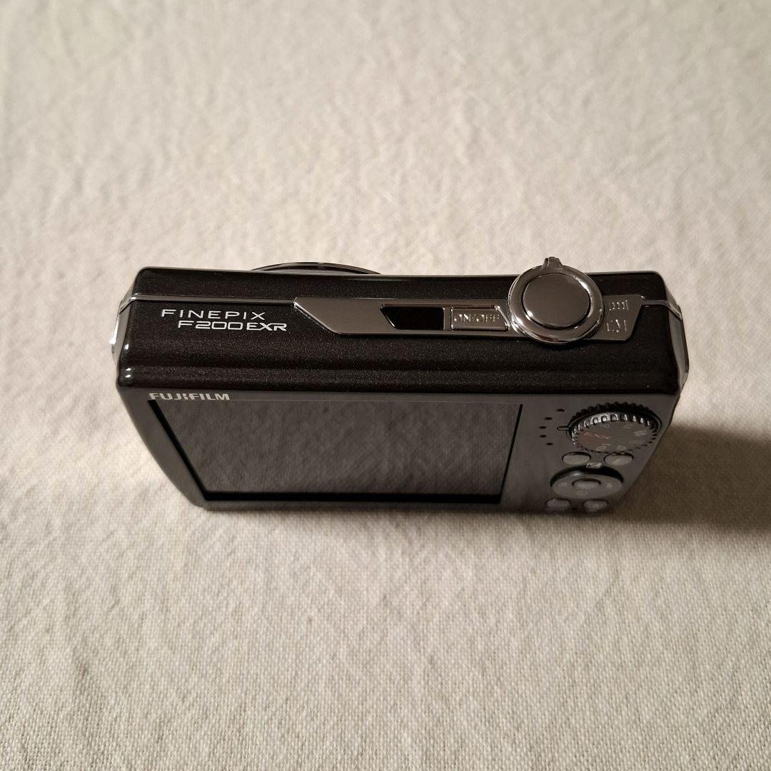 FINEPIX F200EXR デジカメ コンデジ 富士フイルム