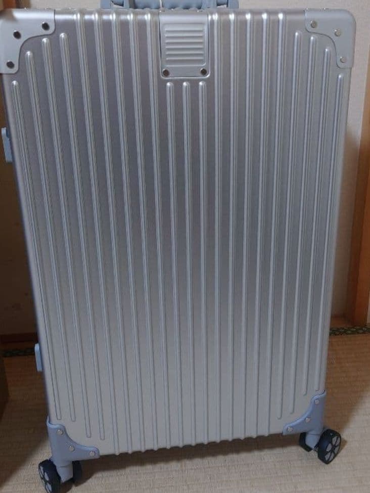 スーツケース　キャリーケース　機内持ち込み　軽量 拡張機能付き　tsaロック付き