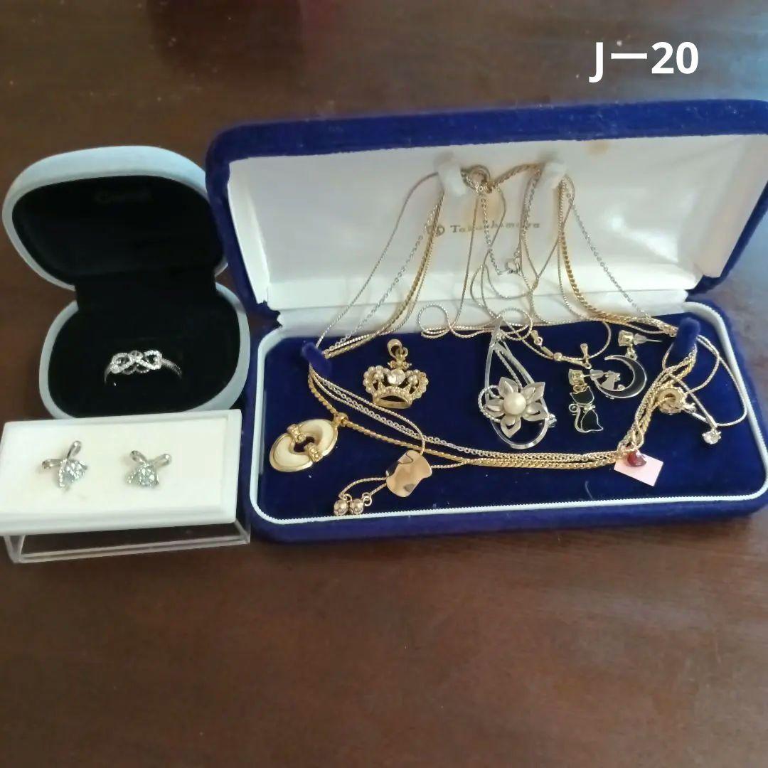 遺品整理アクセサリー纏め K18ガーネットトップ、モアナサイトピアスSilver