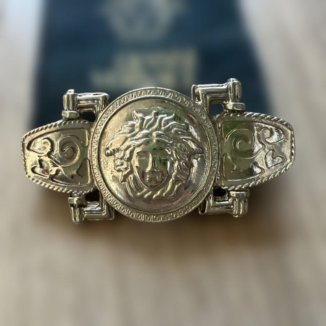 VERSACE ブローチ　シルバー　メデューサ