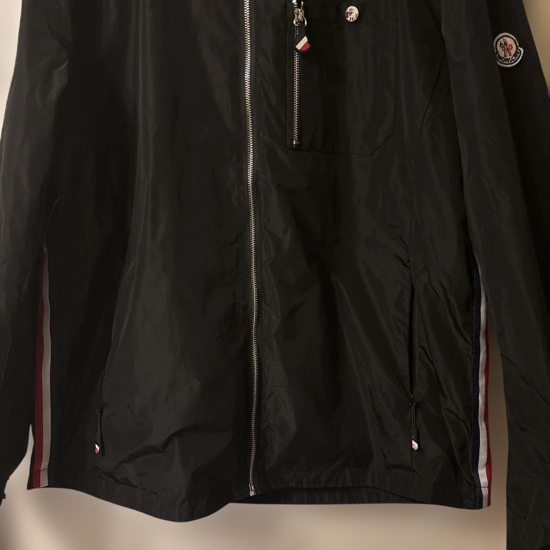 MONCLER ナイロンパーカーブラック　 ほぼ未使用