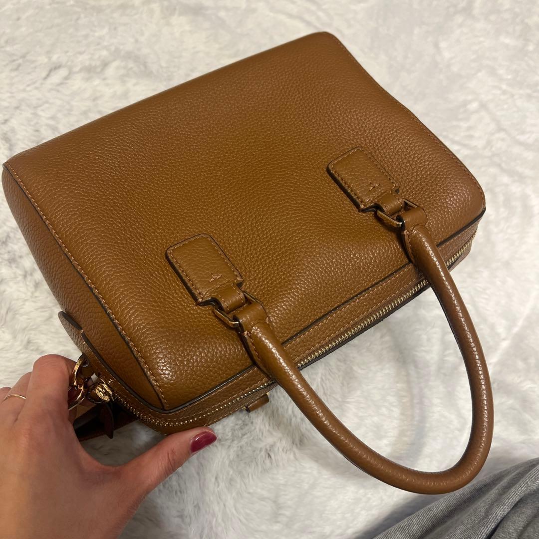 ブラウンレザー ハンドバッグ ショルダーストラップ付き　トリーバーチ　美品