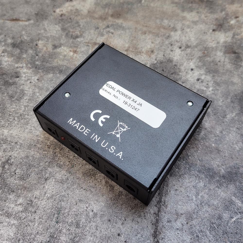 Voodoo Lab PEDAL POWER X4 パワーサプライ