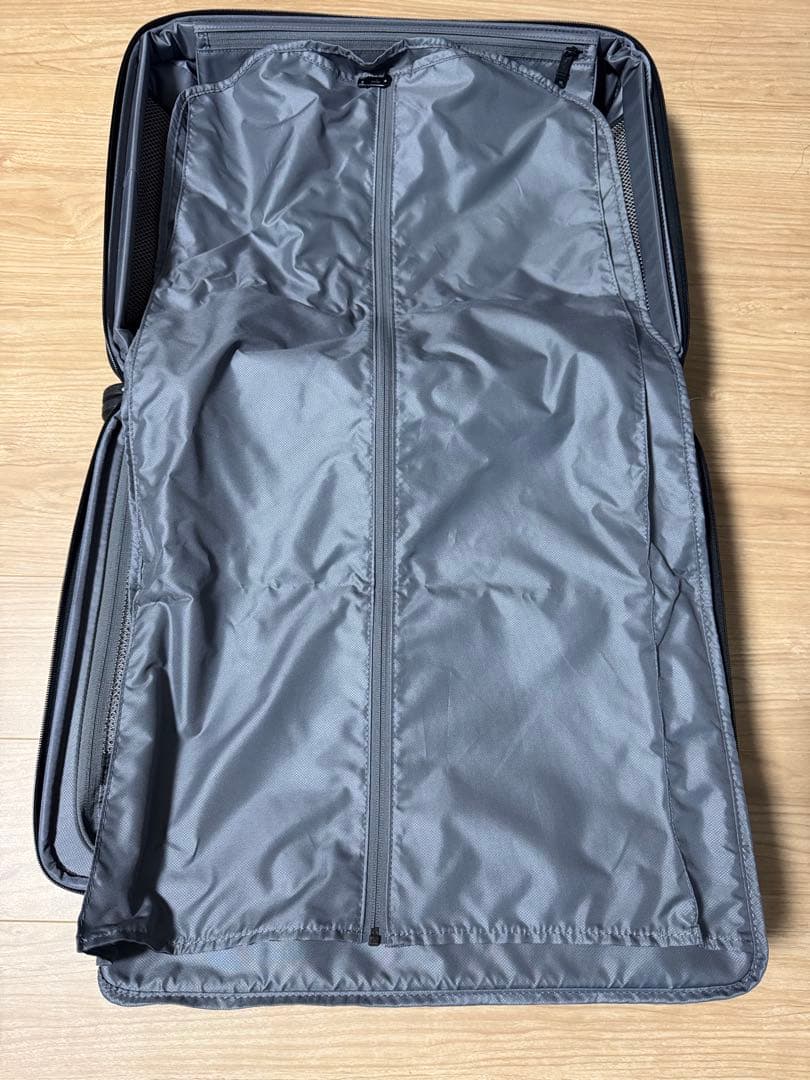 TUMI トゥミ ALPHA ビジネス キャリーケース エクスパンダブル 4輪