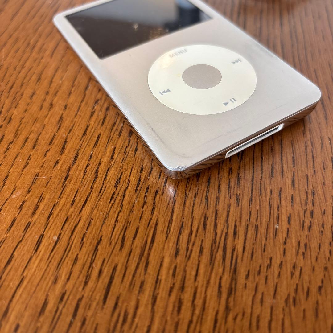iPod Classic 120GB シルバー USBケーブル付き A1238