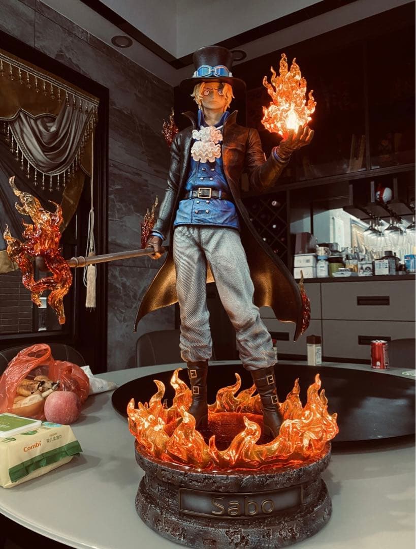 翌日発送　革命軍　サボ　1／４スケール　ワンピース　フィギュア　ガレージキット