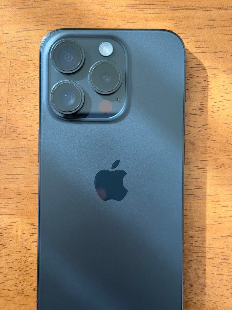 【美品】iPhone 15 Pro 256GB SIMフリー