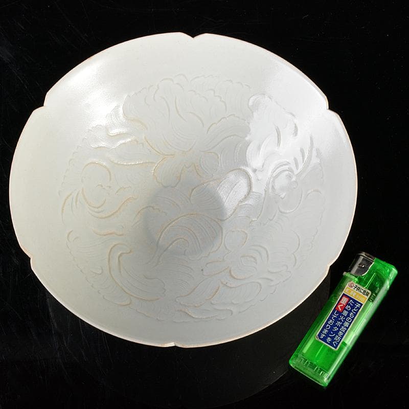 中国　定窯　白磁　陽刻　花文　輪花鉢　C　R5502