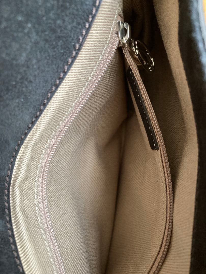 カルティエ　ショルダーバッグ