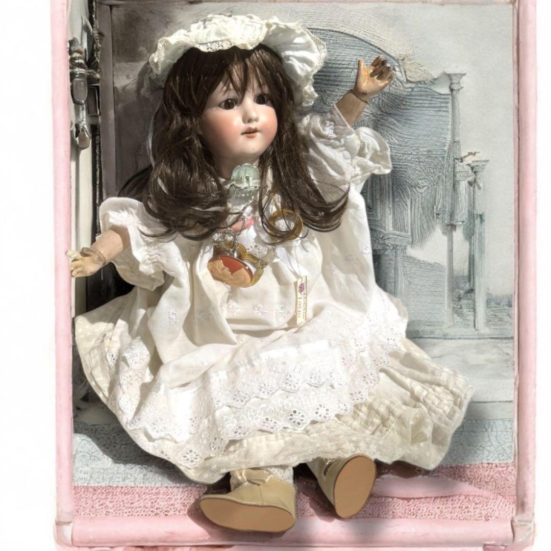 アンティーク ビスクドールアーモンド マルセル ホワイトドレス ボネ カメオ