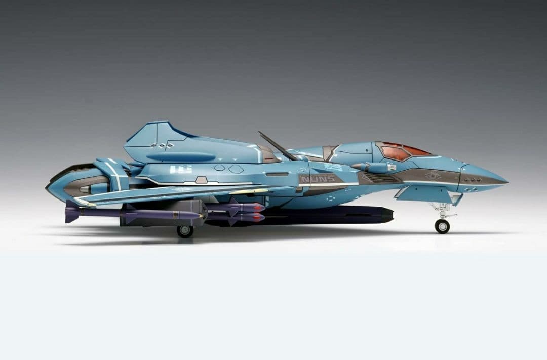 マクロス　VF171　72/1スケールプラモデル