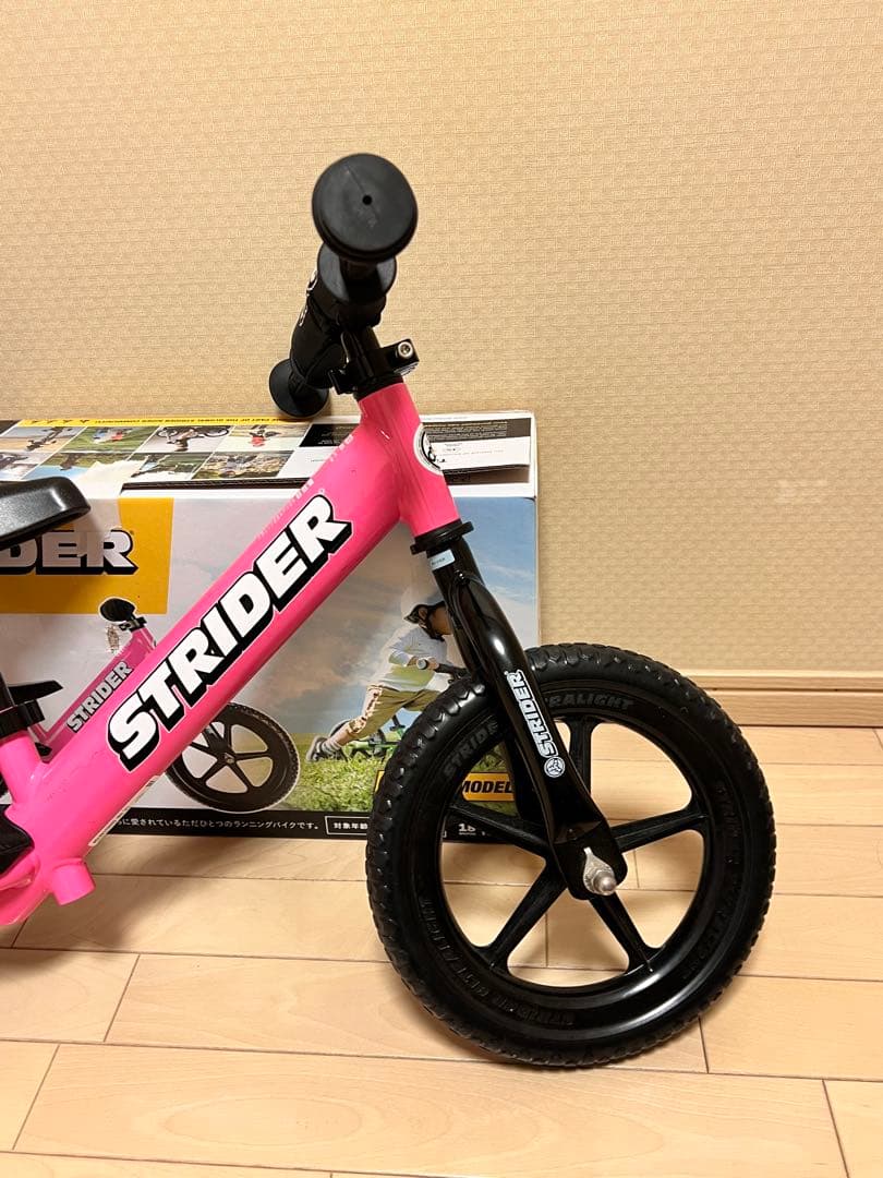 STRIDER 12 Inch Balance Bike ピンク