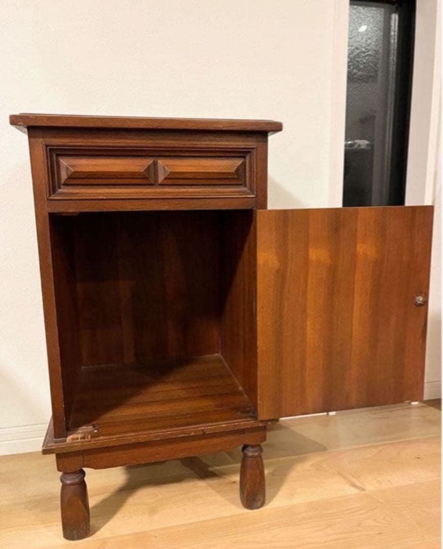 【期間限定価格】英国 ヴィンテージ家具　イギリス　キャビネット　チェスト　サイド