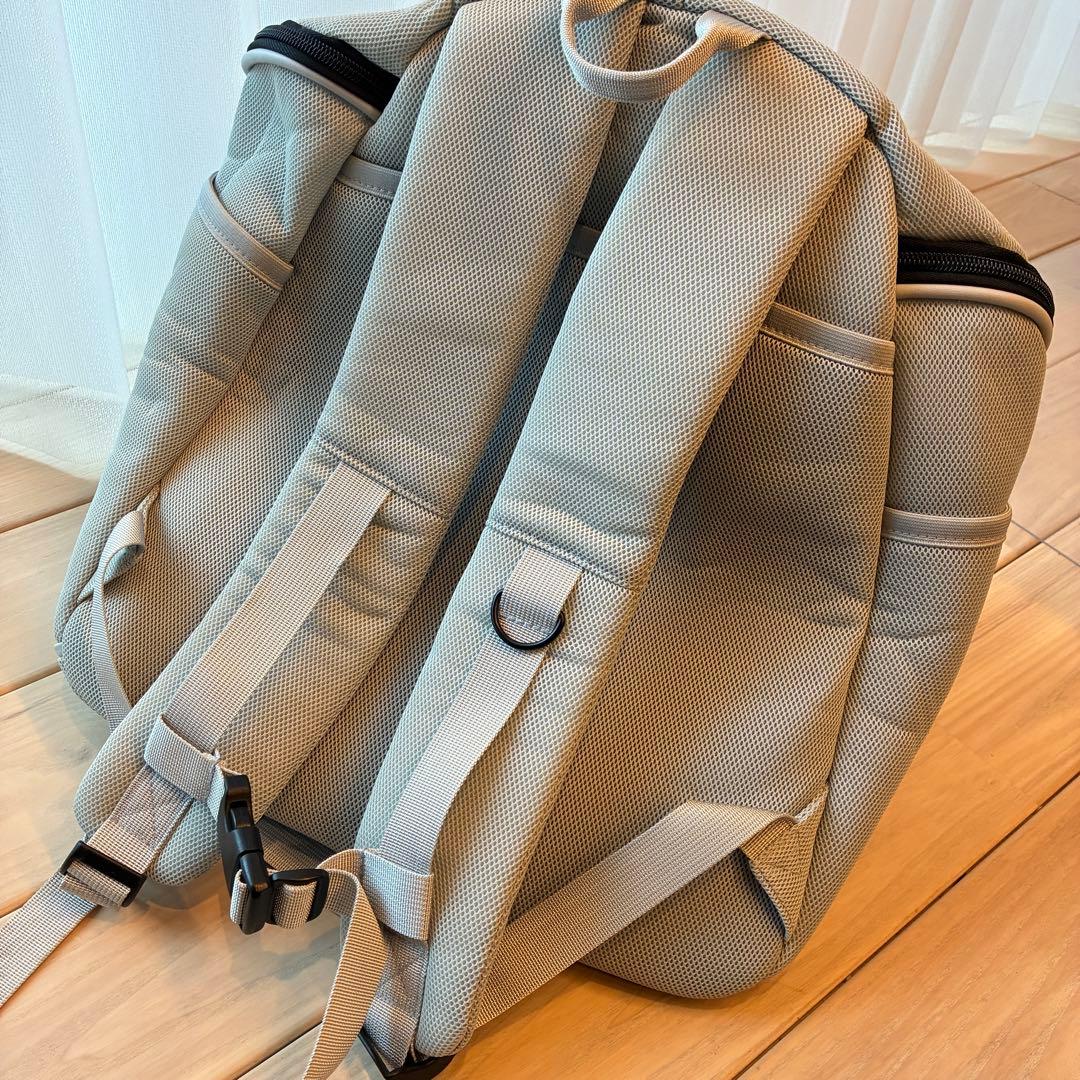 未使用　モンシェリ　メッシュキャリーリュック　グレー　軽量メッシュ巾着リュック